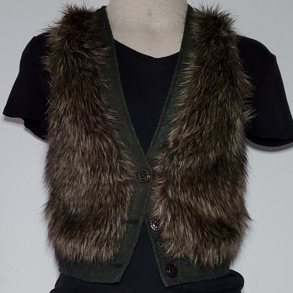 Fur vest, not real fur